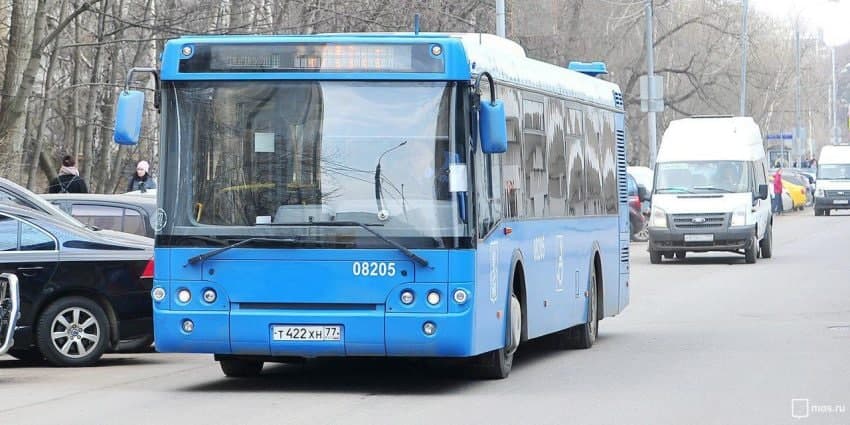 Сотрудники центра мобильности пассажиров начали работу в автобусе в Западном Дегунине